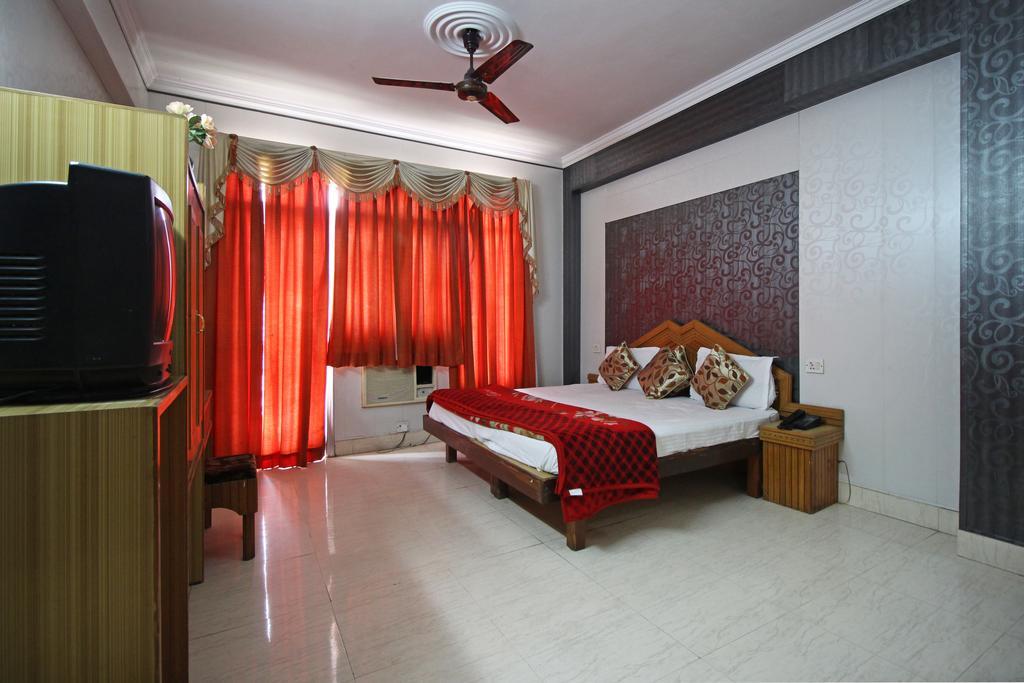 Hotel Sahil カトラ エクステリア 写真